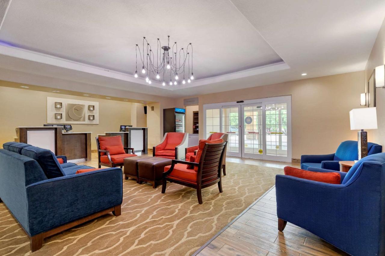 Comfort Inn & Suites Near Six Flags & Medical Center San Antonio Eksteriør bilde