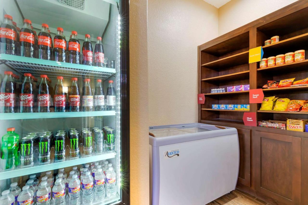 Comfort Inn & Suites Near Six Flags & Medical Center San Antonio Eksteriør bilde