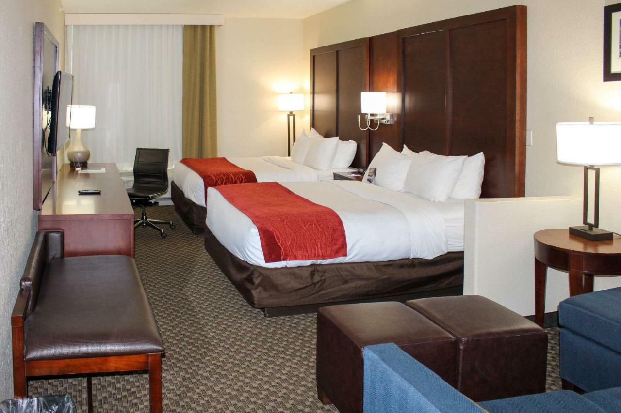 Comfort Inn & Suites Near Six Flags & Medical Center San Antonio Eksteriør bilde