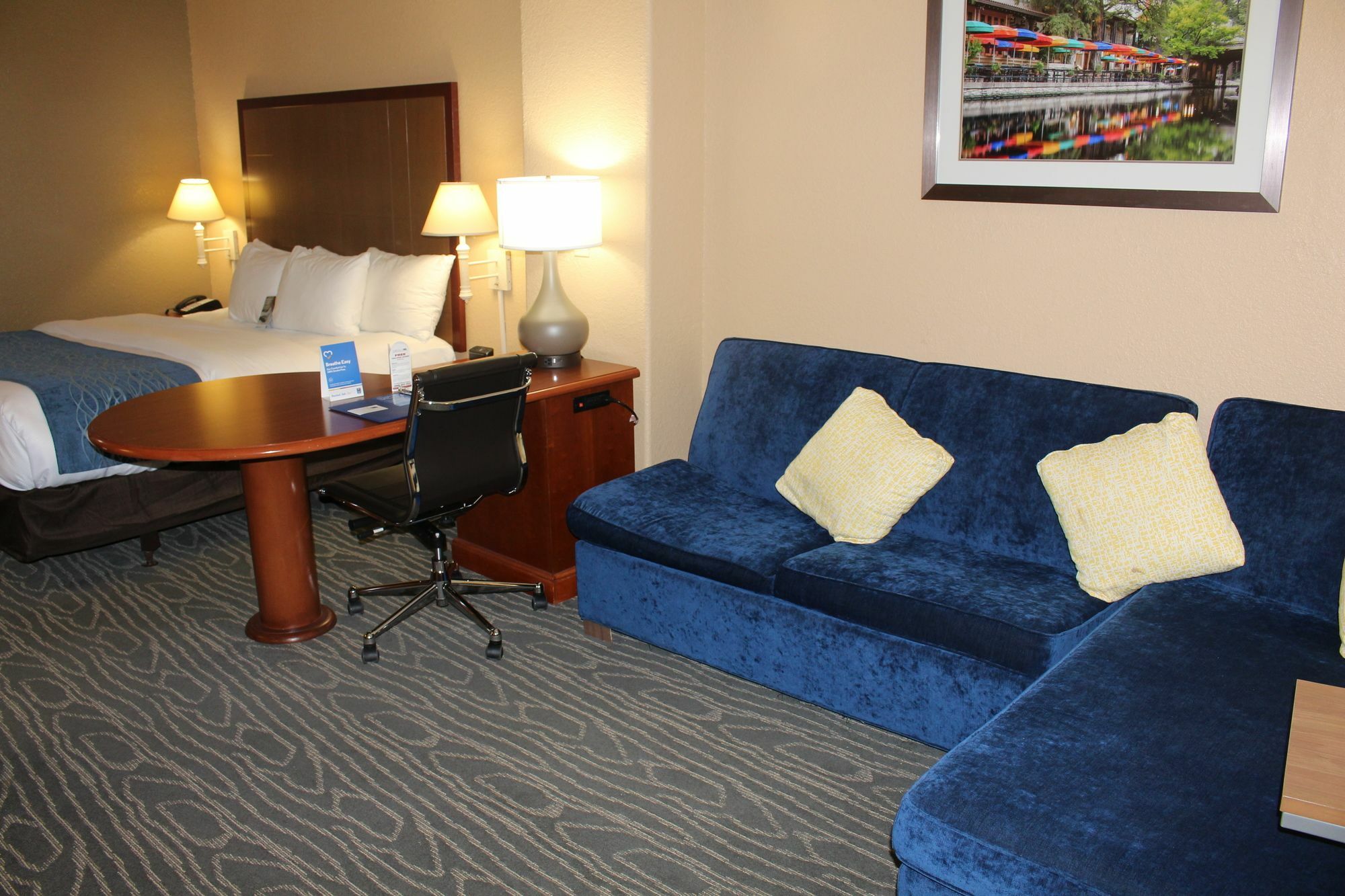 Comfort Inn & Suites Near Six Flags & Medical Center San Antonio Eksteriør bilde